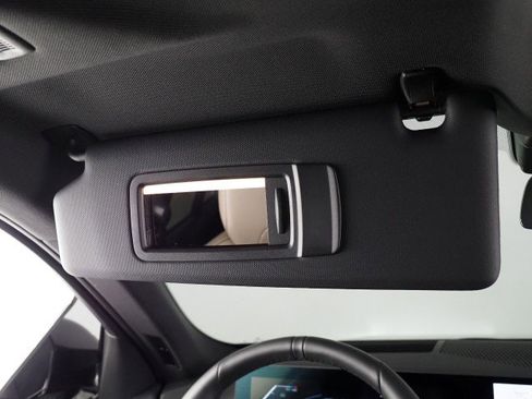 Used 2025 BMW i5 eDrive40i w/ M Sport Package image 76