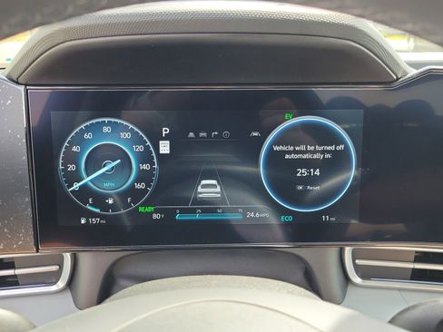 New 2026 Hyundai Elantra Limited FWD image 9