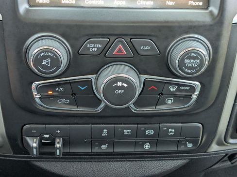 Used 2015 RAM 2500 Big Horn AWD/4WD image 27