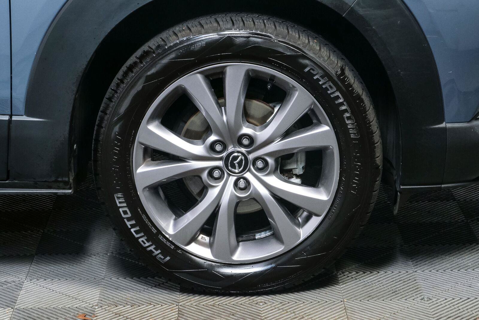 Used 2021 MAZDA CX-30 FWD 2.5 S w/ Premium Package image 39
