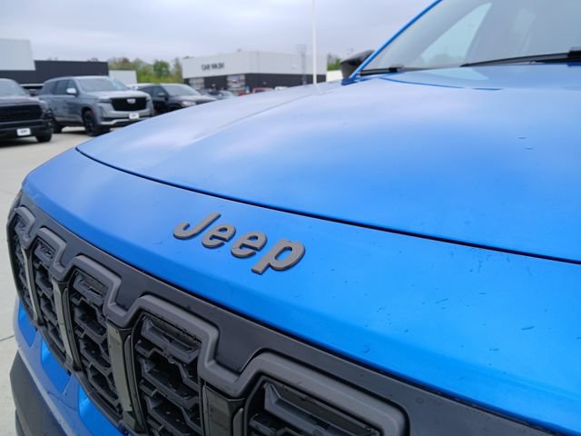New 2026 Jeep Cherokee Laredo AWD/4WD image 30