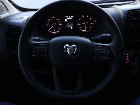 Used 2025 RAM ProMaster 2500 w/ Convenience Group image 13