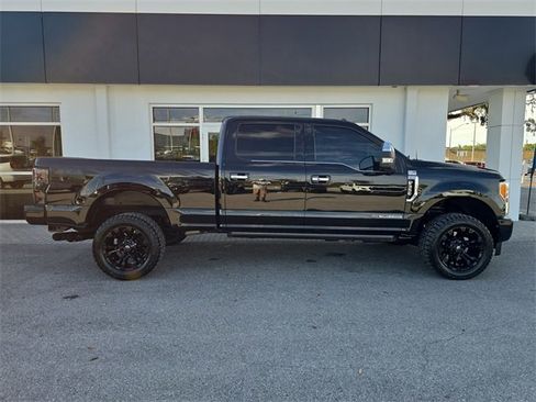 Used 2017 Ford F350 Platinum w/ Platinum Ultimate Package image 7