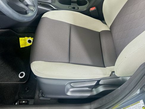 Used 2026 Toyota Corolla LE FWD image 20