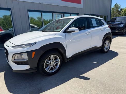 Used 2021 Hyundai Kona SE AWD/4WD image 16