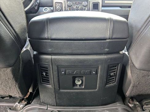 Used 2018 RAM 3500 Laramie Longhorn image 19