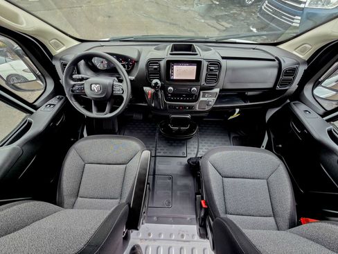 Used 2025 RAM ProMaster 2500 w/ Convenience Group image 2