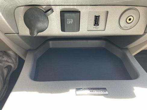 Used 2011 Ford Escape XLT FWD image 28
