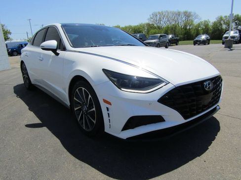 Used 2022 Hyundai Sonata Limited FWD image 7