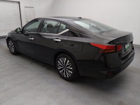 Used 2023 Nissan Altima 2.5 SV image 3