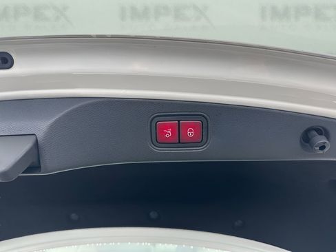 Used 2019 Mercedes-Benz E 450 Coupe w/ AMG Line Package image 29