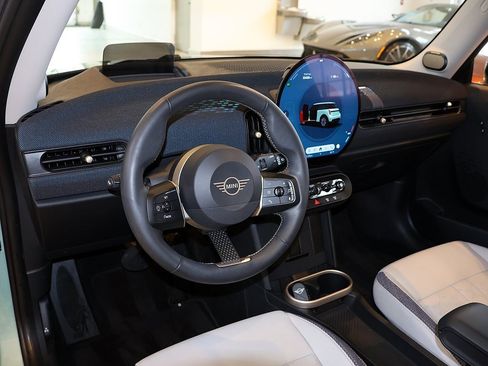 Used 2025 MINI Cooper S image 6