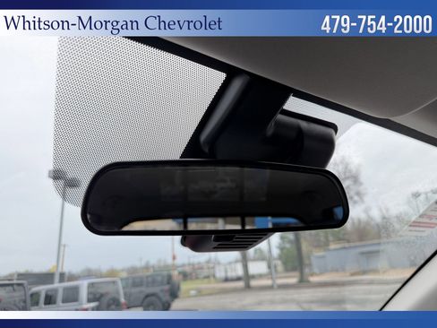 Used 2022 Nissan Titan SV image 28