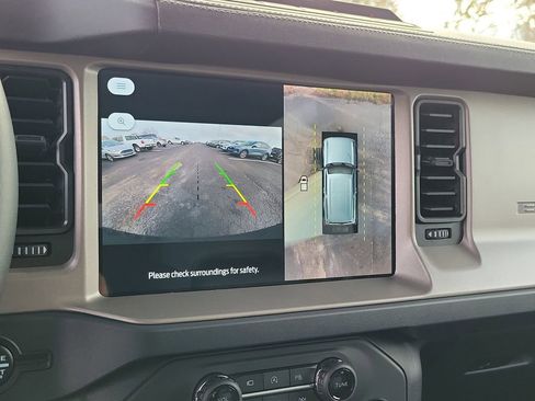 New 2025 Ford Bronco Outer Banks w/ Sasquatch Package image 26