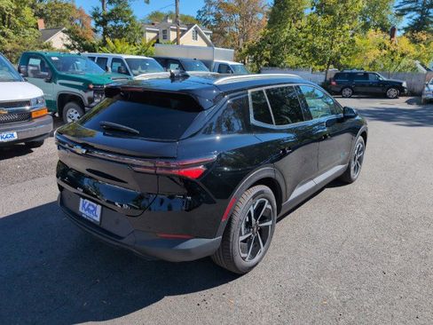 New 2026 Chevrolet Equinox EV LT image 6