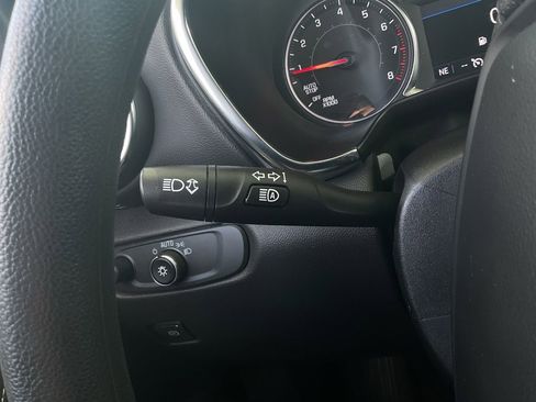 Used 2025 Chevrolet Blazer LT FWD image 30