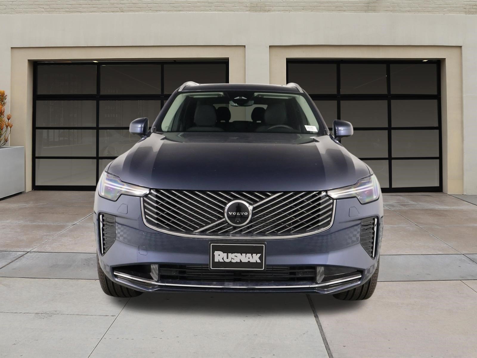 New 2026 Volvo XC90 T8 Plus w/ Protection Package AWD/4WD image 2