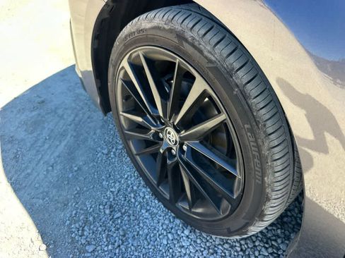 Used 2023 Toyota Camry XSE FWD image 5