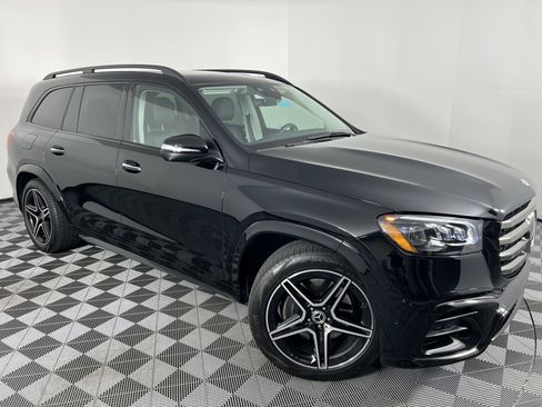 Certified 2024 Mercedes-Benz GLS 450 4MATIC image 2