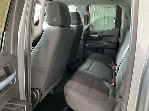 Used 2020 Chevrolet Silverado 1500 Custom w/ Custom Value Package RWD image 12