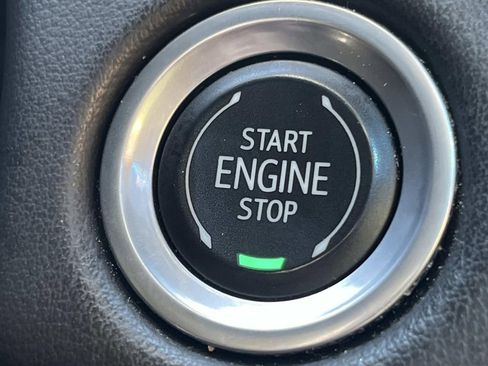 Used 2023 GMC Yukon AT4 image 25