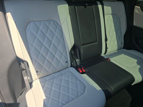 Used 2025 Volkswagen Atlas Cross Sport SEL Premium R-Line AWD/4WD image 23