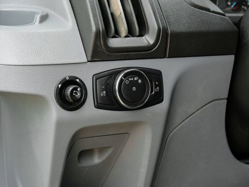 Used 2018 Ford Transit 350 XLT RWD image 26