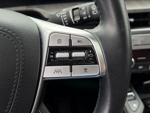 Used 2024 Kia Telluride EX w/ EX Captain's Chair Package image 17