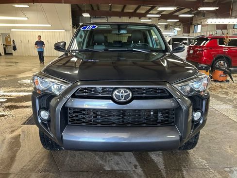 Used 2018 Toyota 4Runner SR5 Premium AWD/4WD image 8