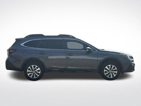Used 2022 Subaru Outback AWD/4WD image 9
