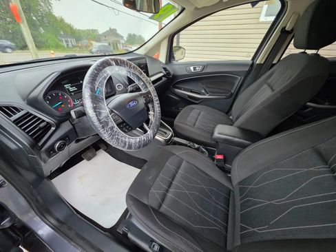 Used 2019 Ford EcoSport SE w/ SE Convenience Package image 10