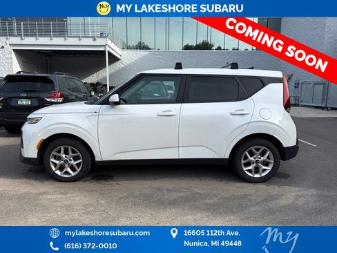 Used 2020 Kia Soul S FWD image 4
