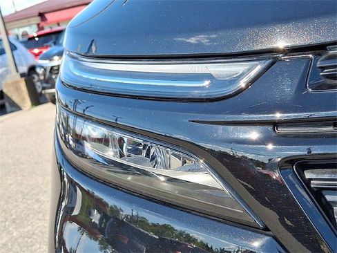 Certified 2024 Chevrolet Equinox RS w/ RS Leather Package image 9