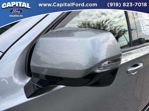 Used 2021 Chevrolet Tahoe RST w/ Luxury Package AWD/4WD image 12