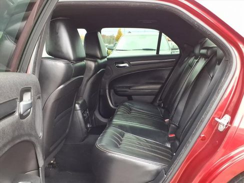 Used 2014 Chrysler 300 S image 11