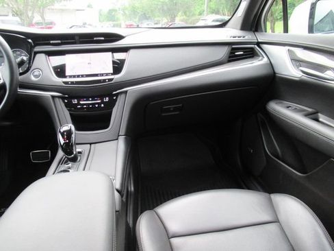Used 2024 Cadillac XT5 Sportv w/ LPO, Floor Liner Package AWD/4WD image 15