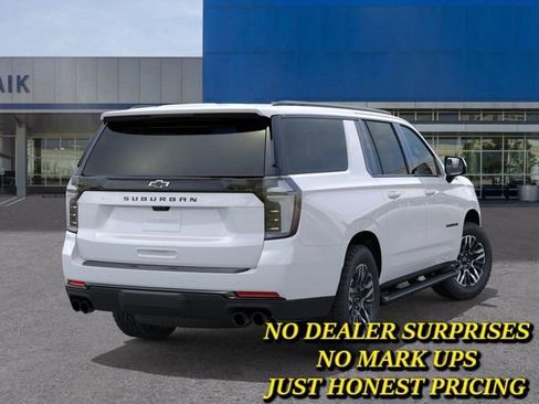 New 2026 Chevrolet Suburban Z71 w/ Comfort Package AWD/4WD image 4