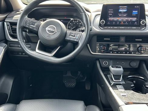 Certified 2023 Nissan Rogue SV w/ SV Premium B Package FWD image 25