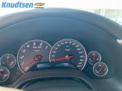 Used 2005 Chevrolet Corvette Coupe w/ Preferred Equipment Group RWD image 24