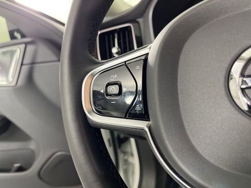 Used 2023 Volvo XC60 B5 Ultimate w/ Climate Package image 22