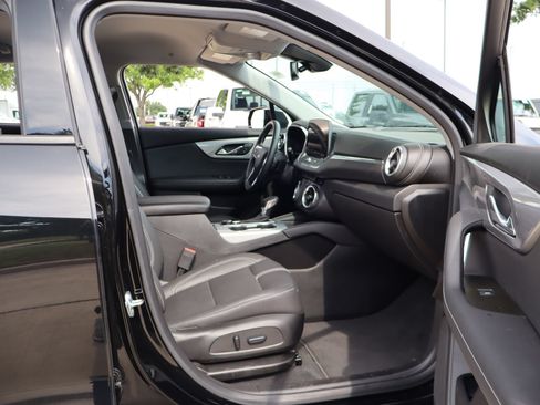 Used 2023 Chevrolet Blazer LT FWD image 28