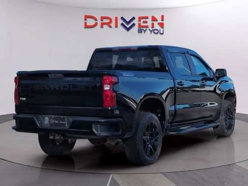 Used 2023 Chevrolet Silverado 1500 Custom Trail Boss w/ LPO, Dark Essentials Package image 5