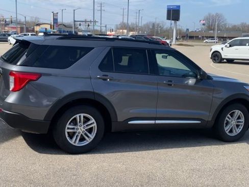Certified 2023 Ford Explorer XLT w/ Equipment Group 202A AWD/4WD image 2