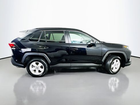 Used 2020 Toyota RAV4 XLE w/ Convenience Package AWD/4WD image 8