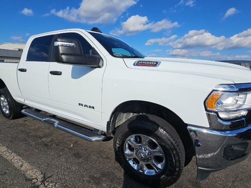 Used 2024 RAM 2500 Big Horn w/ Bed Utility Group image 2