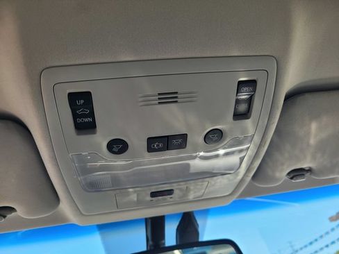 Used 2014 Lexus ES 350 w/ Premium Package FWD image 22