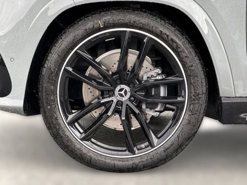 New 2026 Mercedes-Benz GLS 580 4MATIC image 12