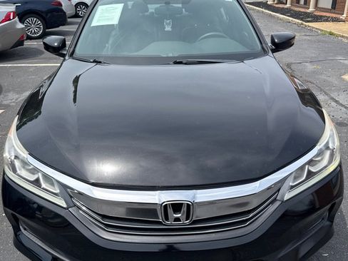 Used 2017 Honda Accord Sport Special Edition image 2