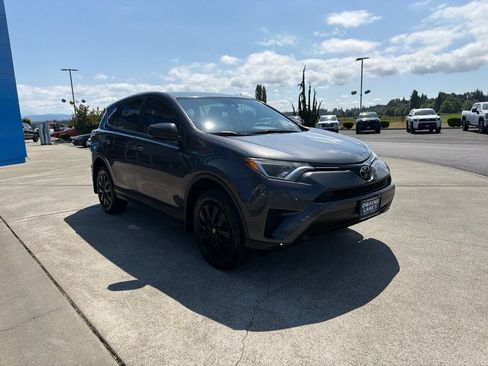 Used 2017 Toyota RAV4 LE w/ All Weather Liner Package FWD image 7