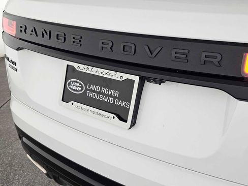Used 2018 Land Rover Range Rover Velar R-Dynamic HSE AWD/4WD image 13